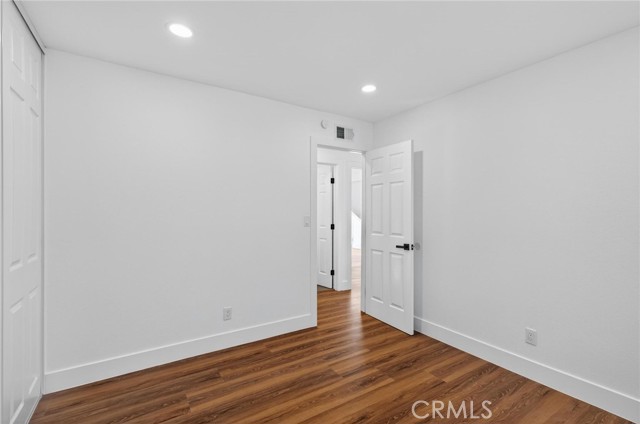 Detail Gallery Image 33 of 41 For 1527 Greenpoint Dr., Corona,  CA 92878 - 4 Beds | 2/1 Baths