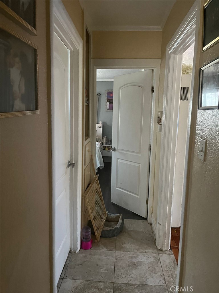 https://media.crmls.org/medias/608ff078-420c-4c31-9daa-4258cb204564.jpg?preset=X-Large