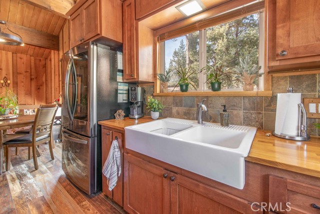 Detail Gallery Image 7 of 42 For 1113 Michael Ave, Big Bear City,  CA 92314 - 4 Beds | 2/1 Baths