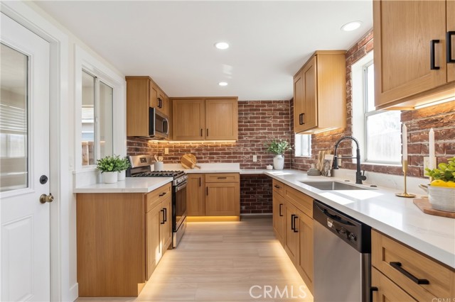 6933 Lime photo 17