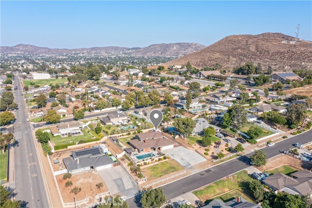 Detail Gallery Image 63 of 71 For 3985 Oakridge Cir, Norco,  CA 92860 - 5 Beds | 3 Baths