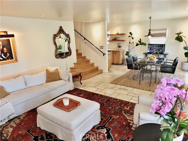 Detail Gallery Image 29 of 71 For 89 Rivo Alto Canal, Long Beach,  CA 90803 - 5 Beds | 3/1 Baths