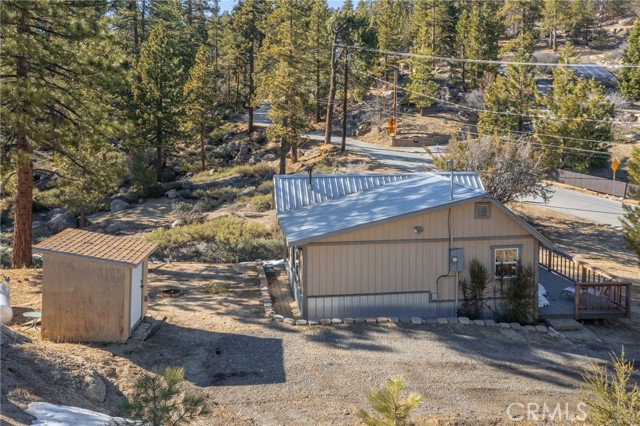 Detail Gallery Image 23 of 31 For 39051 Rim of the World Dr, Fawnskin,  CA 92333 - 1 Beds | 1 Baths