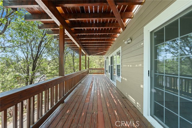 765 Del Norte Lane, Lake Arrowhead CA: https://media.crmls.org/medias/6092c419-d428-45a6-b8d2-f91b2898724b.jpg