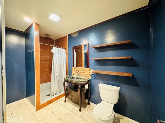 Detail Gallery Image 18 of 30 For 10030 Ruffner Ave, North Hills,  CA 91343 - 5 Beds | 3 Baths