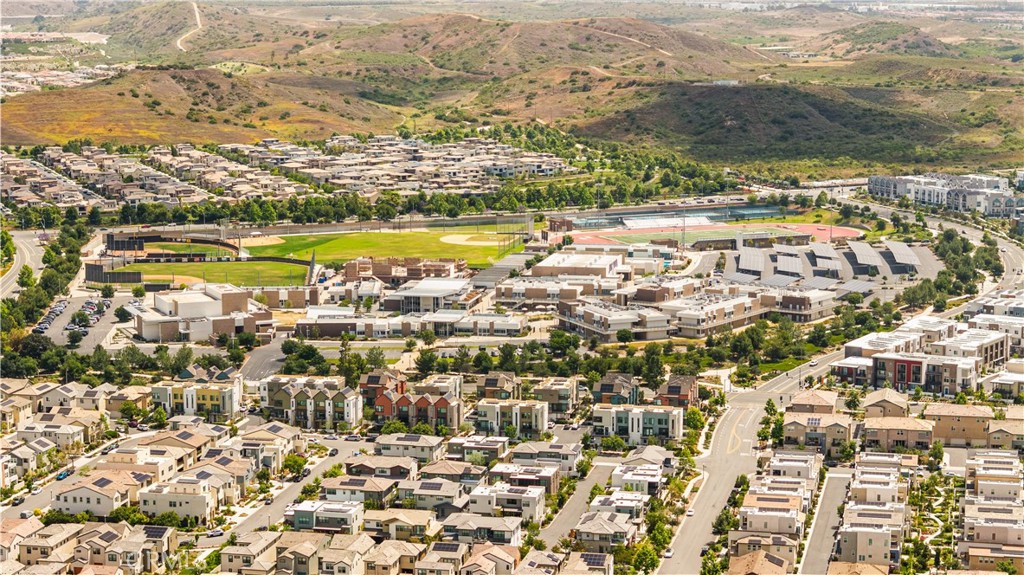 https://media.crmls.org/medias/6095392f-73b1-4096-b08c-ab28c174a339.jpg?preset=X-Large