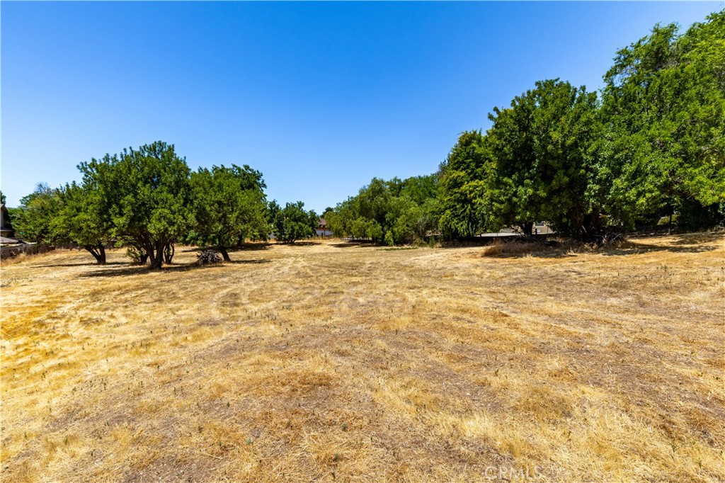 https://media.crmls.org/medias/60955ecb-fa48-4108-aa97-0911bb2c4eb5.jpg?preset=X-Large