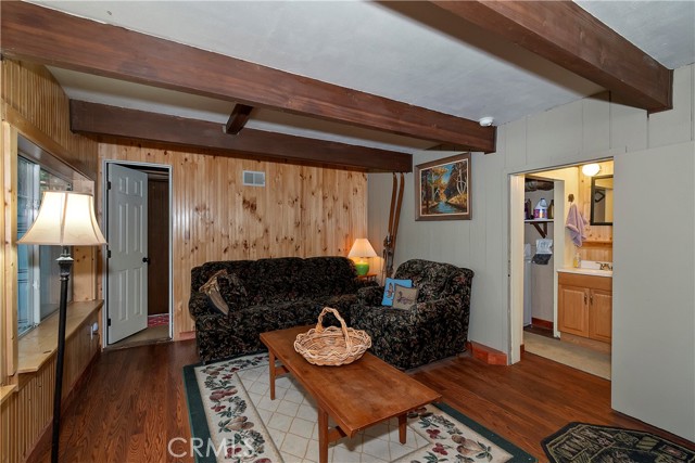 Detail Gallery Image 19 of 34 For 31470 Cedarwood Dr, Running Springs,  CA 92382 - 2 Beds | 1 Baths