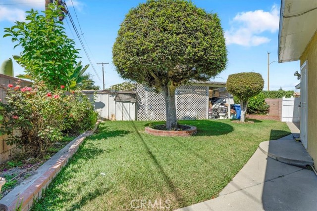 Image 38 of 41 For 9241 Vicki Drive