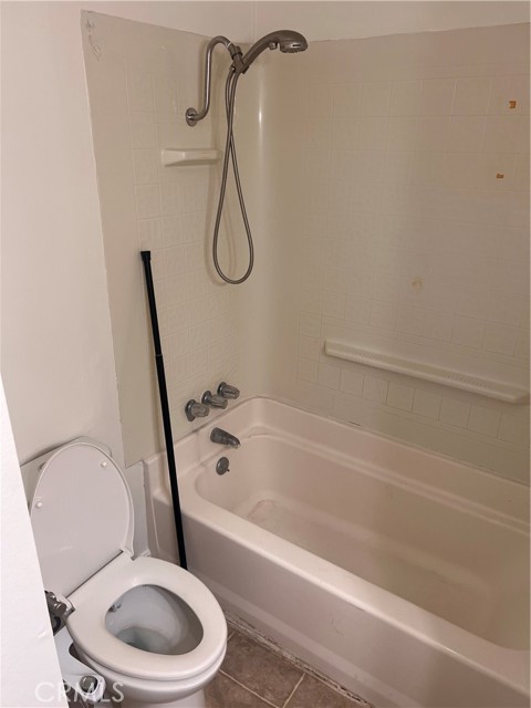 Detail Gallery Image 17 of 26 For 720 Meyer #101,  Redondo Beach,  CA 90278 - 2 Beds | 2 Baths