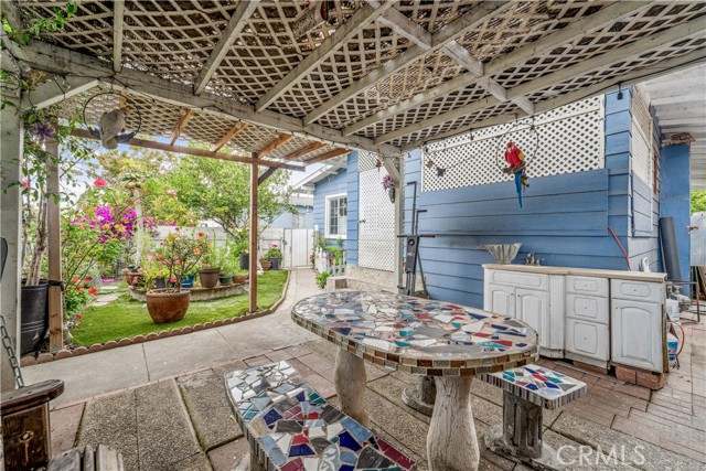 6324 Denver Avenue, Los Angeles CA: https://media.crmls.org/medias/6096d864-78c5-45a3-b727-6d186b872af6.jpg