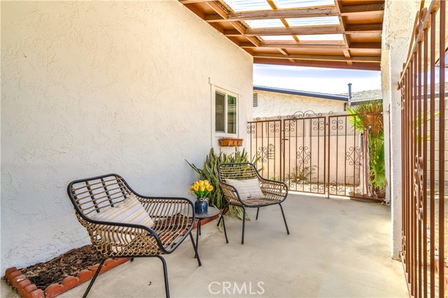 43160 Virginia Avenue, Palm Desert CA: https://media.crmls.org/medias/609839a5-3ef9-4d4b-804a-ec18e49aee3b.jpg