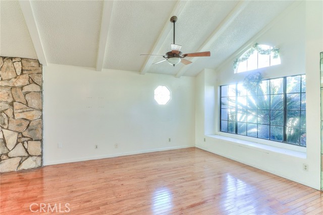 Detail Gallery Image 3 of 23 For 905 Brighton Way, Montebello,  CA 90640 - 5 Beds | 3 Baths