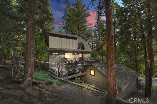 Detail Gallery Image 2 of 46 For 446 Bel Air Dr, Lake Arrowhead,  CA 92352 - 3 Beds | 2/1 Baths