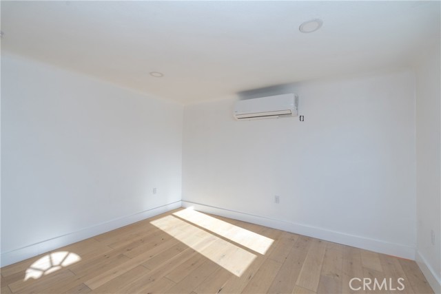 Detail Gallery Image 3 of 13 For 3125 Cedar Ave, Lynwood,  CA 90262 - 3 Beds | 1 Baths