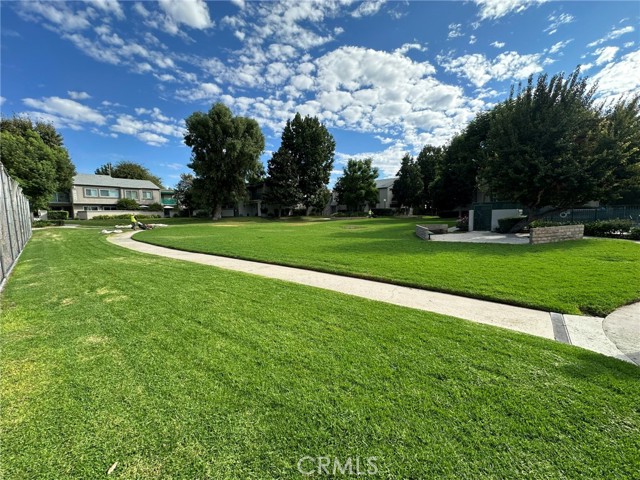 Detail Gallery Image 28 of 28 For 18512 #E Mayall, Northridge,  CA 91324 - 4 Beds | 3 Baths