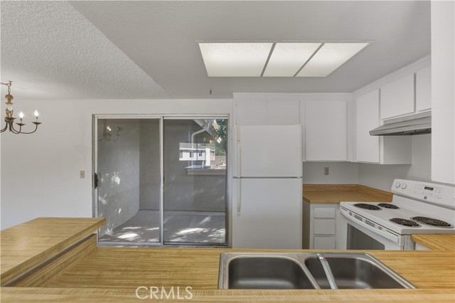 Detail Gallery Image 8 of 28 For 995 Amistad #D,  El Cajon,  CA 92019 - 2 Beds | 1 Baths