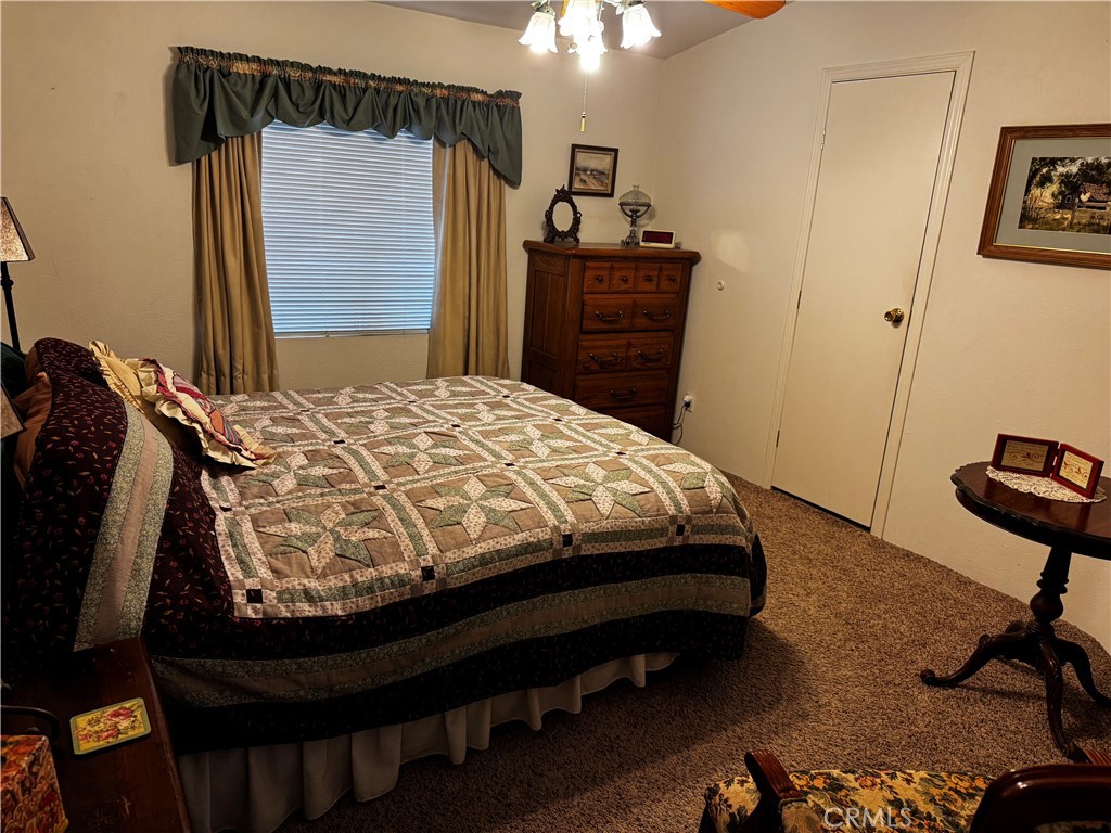 https://media.crmls.org/medias/609c110f-aeab-4756-8fce-ecdf42df9f64.jpg?preset=X-Large