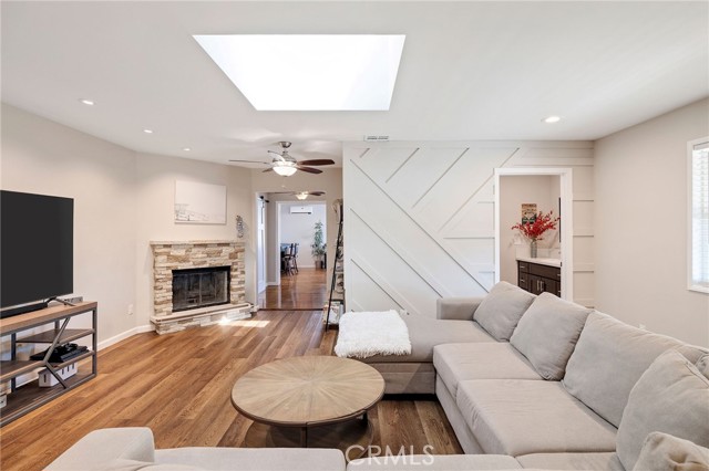 2905 Magnolia Avenue, Long Beach CA: https://media.crmls.org/medias/609c1eed-e775-4102-ba59-5321fc7ce237.jpg