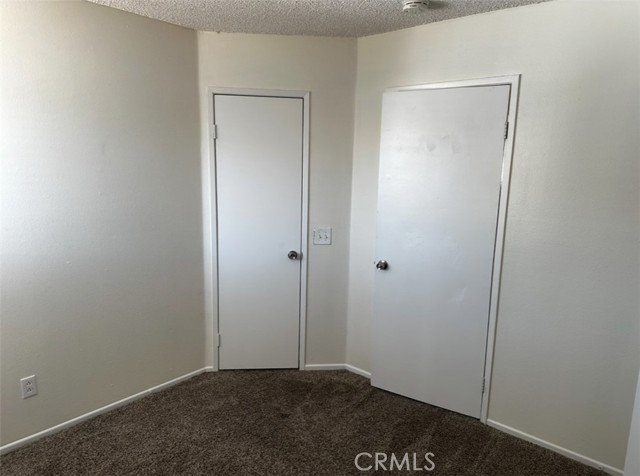 13675 Riverstone Drive, Victorville CA: https://media.crmls.org/medias/609c8262-9faf-4314-9be0-3a82a86c7543.jpg