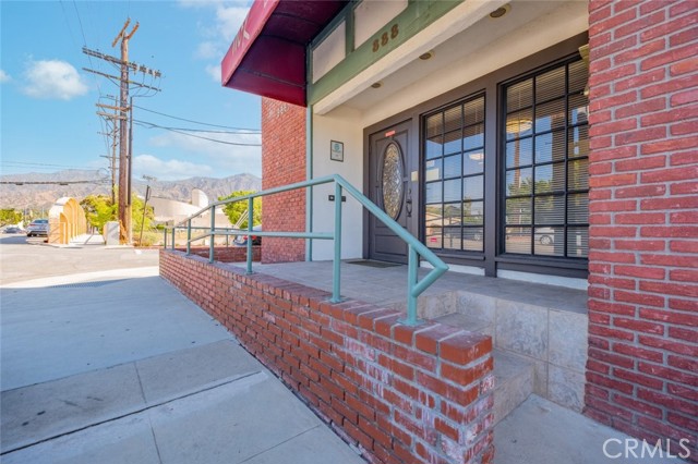 888 N Kenilworth Ave, Glendale, California 91203, ,Commercial Lease,For Rent,888 N Kenilworth Ave,CRSR24156420