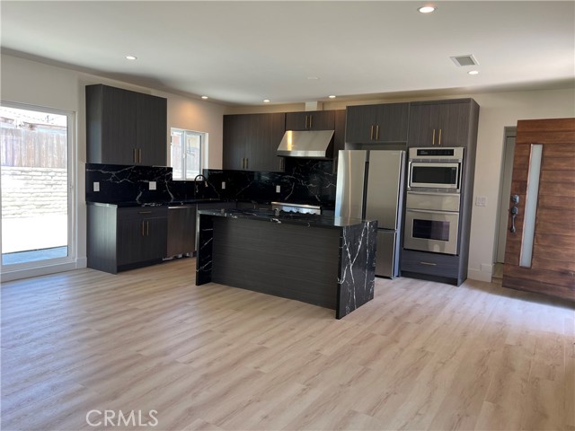 8129 Radford Avenue, North Hollywood CA: https://media.crmls.org/medias/609d0d3a-396a-43b0-9245-d1654e6c86cb.jpg