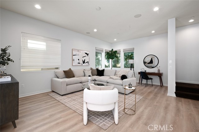 Detail Gallery Image 13 of 56 For 1807 Coastal Way, Costa Mesa,  CA 92627 - 2 Beds | 2/2 Baths