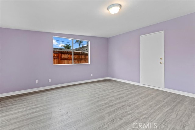 Detail Gallery Image 7 of 12 For 5847 Texhoma Ave, Encino,  CA 91316 - 3 Beds | 2 Baths