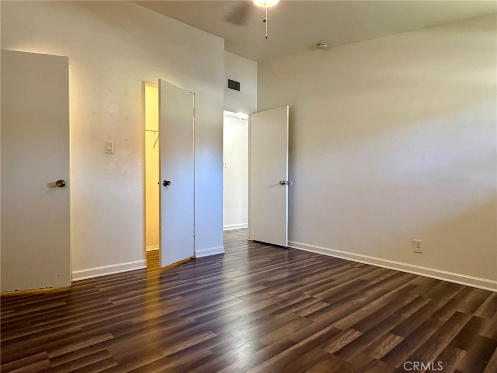 https://media.crmls.org/medias/609e6431-e5fe-48d0-8d8a-6a7829d67cb9.jpg?preset=X-Large