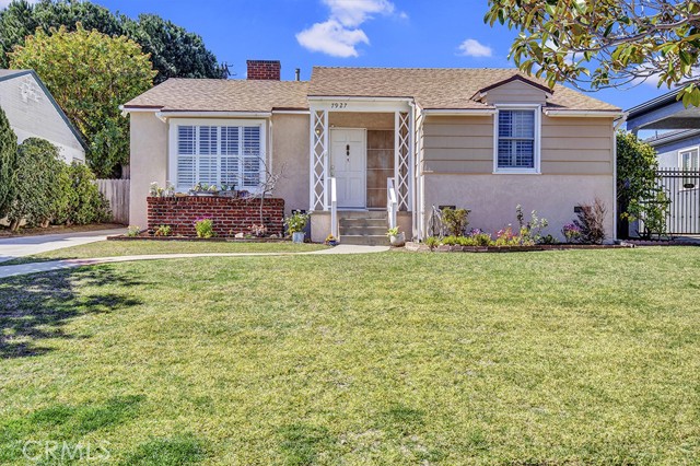 MLS# OC23038515
