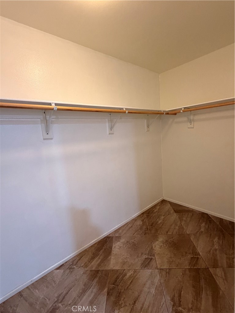 https://media.crmls.org/medias/609f1364-b4ed-4828-a317-faba02c91ee3.jpg?preset=X-Large