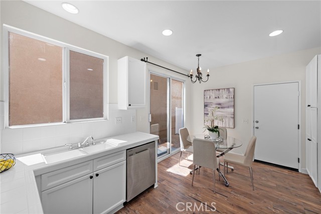 Detail Gallery Image 8 of 49 For 205 Woodcrest Ln, Aliso Viejo,  CA 92656 - 4 Beds | 2/1 Baths