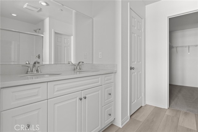 4295 S Hermosa Paseo, Ontario CA: https://media.crmls.org/medias/60a05d36-40a3-44a1-8346-52e258bdf5f0.jpg
