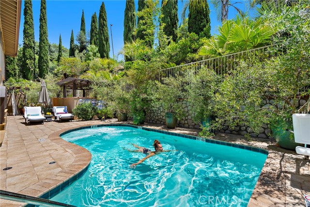 Image 4 of 29 For 21095 Raquel Road