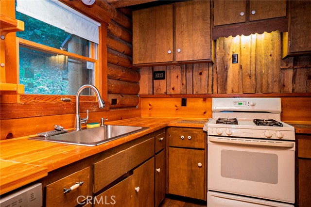 Detail Gallery Image 15 of 32 For 16 Barrett, Mt Baldy,  CA 91759 - 2 Beds | 1 Baths