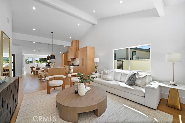 Detail Gallery Image 13 of 40 For 37 Beachcomber, Corona Del Mar,  CA 92625 - 3 Beds | 3 Baths