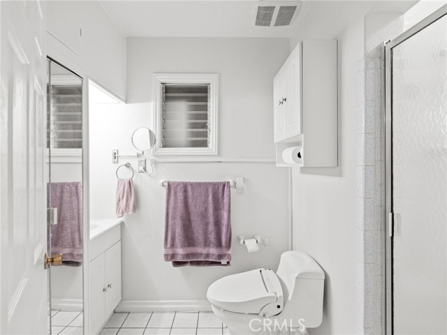 5011 W 133rd Street, Hawthorne CA: https://media.crmls.org/medias/60a2bbf5-87ab-46ca-b68e-ab5d25d0652b.jpg
