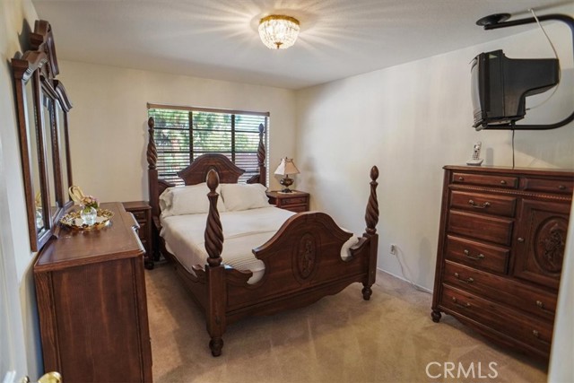8444 Remmet Avenue, Canoga Park CA: https://media.crmls.org/medias/60a2c71e-e951-45e1-9111-33cd4b345d99.jpg