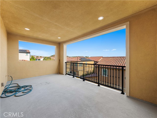 Detail Gallery Image 19 of 26 For 20756 Spruce Cir, Porter Ranch,  CA 91326 - 5 Beds | 4 Baths