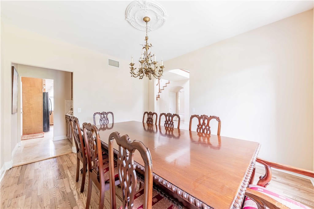 MLS #SW25105028 img 6