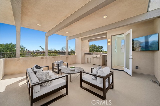 Detail Gallery Image 39 of 75 For 101 Newington, Irvine,  CA 92618 - 4 Beds | 3/1 Baths