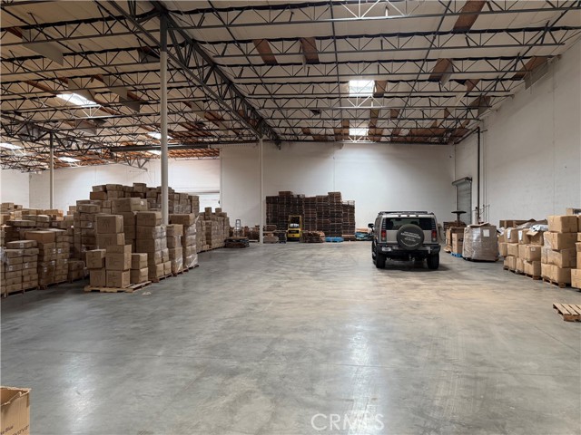3351 Grapevine Street, Jurupa Valley, California 91752, ,Commercial Lease,For Rent,3351 Grapevine Street,CRAR25138974