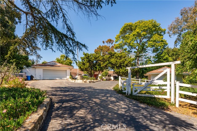 Detail Gallery Image 1 of 10 For 3 Spur Ln, Rolling Hills,  CA 90274 - 4 Beds | 4 Baths