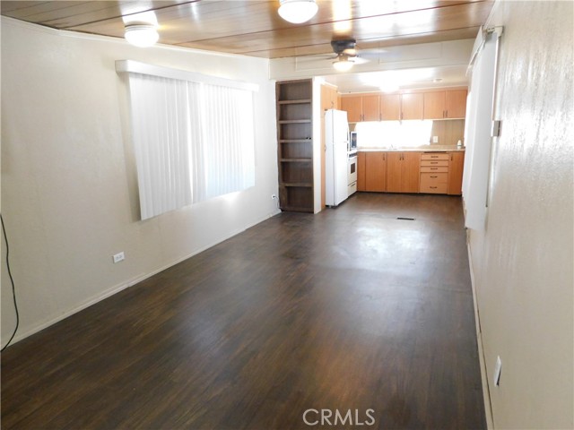 13063 5TH Street, Yucaipa CA: https://media.crmls.org/medias/60a63cd1-26c2-49b5-8bcd-5bc677300e1c.jpg