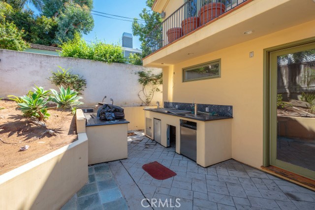 2408 Pine Avenue, Manhattan Beach, California 90266, 4 Bedrooms Bedrooms, ,3 BathroomsBathrooms,Residential,Sold,Pine,SB17163813