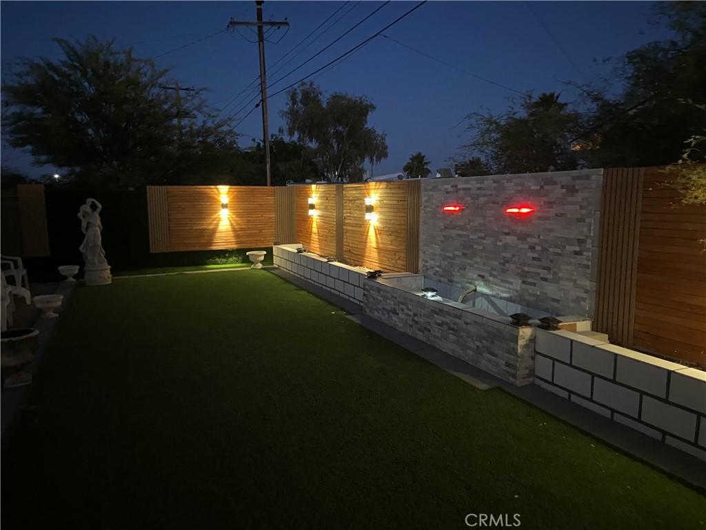 https://media.crmls.org/medias/60a746f0-0809-469e-b5ef-77286fd910bb.jpg?preset=X-Large