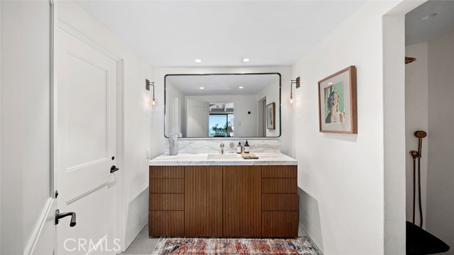 Detail Gallery Image 33 of 45 For 27 Emerald Bay, Laguna Beach,  CA 92651 - 4 Beds | 5/1 Baths