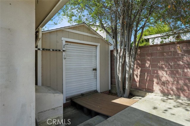 535 Panama Avenue, Long Beach CA: https://media.crmls.org/medias/60a81059-5d68-4e06-9dea-faf637097c11.jpg