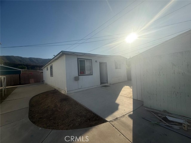Detail Gallery Image 15 of 18 For 33013 Arbolado Ln, Lake Elsinore,  CA 92530 - 4 Beds | 2 Baths