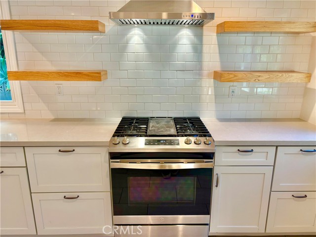 Detail Gallery Image 15 of 48 For 7063 Middlesbury Ridge Cir, West Hills,  CA 91307 - 3 Beds | 2/1 Baths